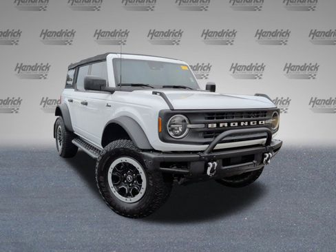 Used 2022 Ford Bronco 4-Door w/ Sasquatch Package image 2