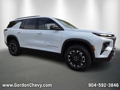 New 2026 Chevrolet Traverse Z71 w/ Enhanced Driving Package AWD/4WD image 10
