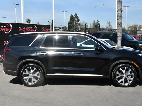 Used 2021 Hyundai Palisade SEL w/ Premium Package image 9