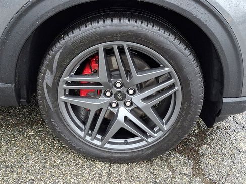 Certified 2026 Ford Explorer ST w/ Sun And Sound Package image 8