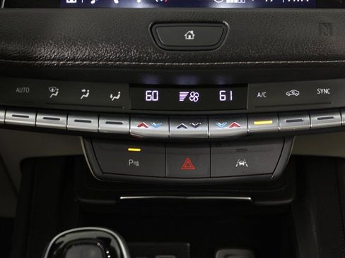 Used 2021 Cadillac XT4 Premium Luxury w/ LPO, Radiant Package image 19