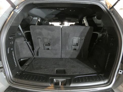 Used 2023 Dodge Durango R/T AWD/4WD image 6
