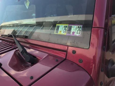 Used 2012 Jeep Wrangler Unlimited Rubicon w/ Dual Top Group image 12