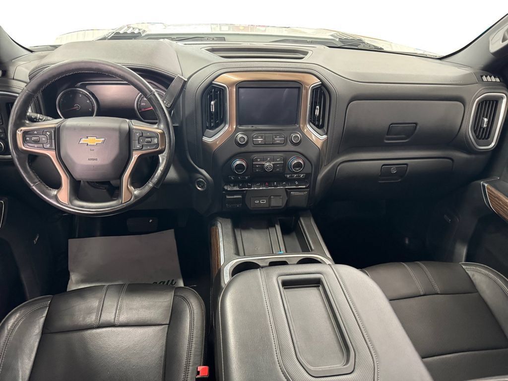 Used 2020 Chevrolet Silverado 2500 High Country w/ Technology Package AWD/4WD image 12