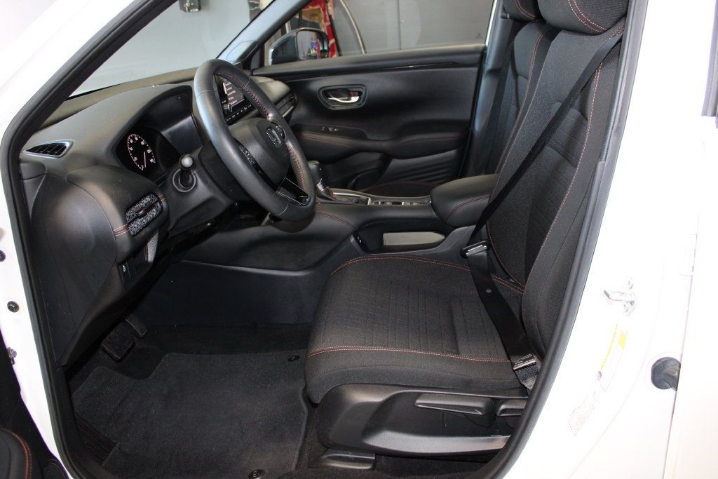 Used 2024 Honda HR-V Sport image 7