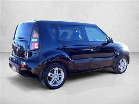 Used 2011 Kia Soul + w/ Audio Pkg image 4