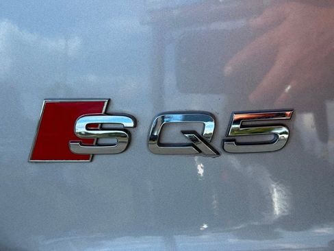 Used 2022 Audi SQ5 Premium Plus image 9