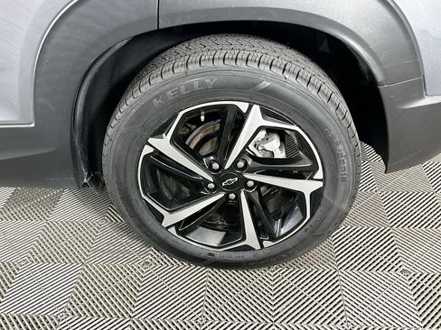 Used 2021 Chevrolet TrailBlazer RS w/ Convenience Package AWD/4WD image 37