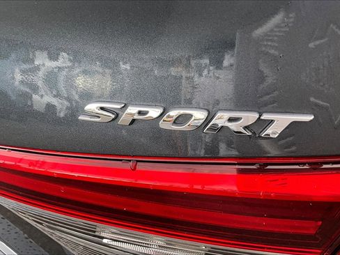 Used 2023 Honda Civic Sport image 8