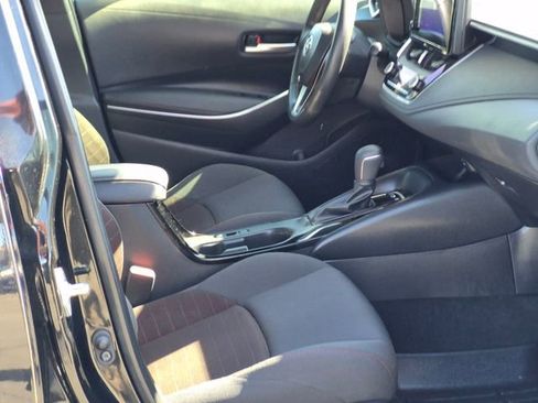Used 2023 Toyota Corolla SE image 18