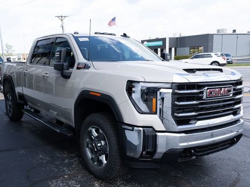 New 2026 GMC Sierra 2500 SLE AWD/4WD image 4