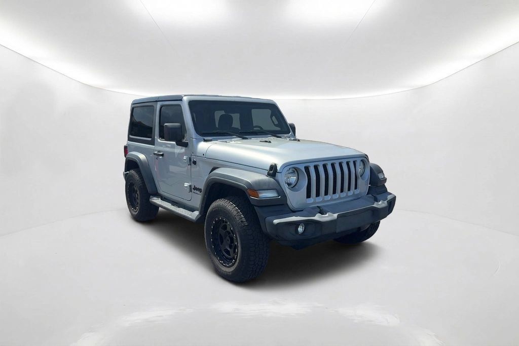 Used 2023 Jeep Wrangler Sport AWD/4WD image 3