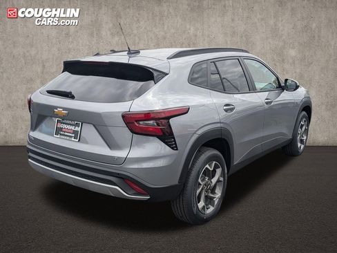 New 2026 Chevrolet Trax LT FWD image 7