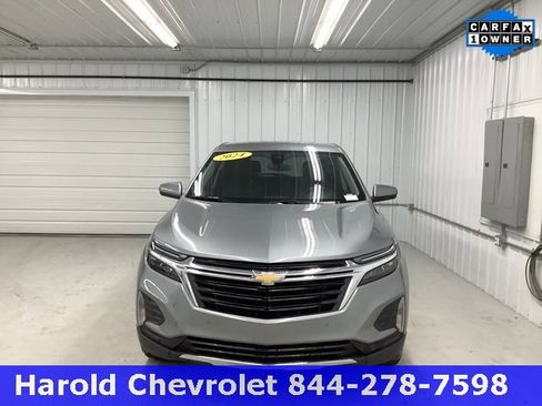 Used 2024 Chevrolet Equinox LT image 2