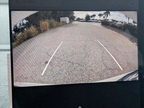 Used 2023 Tesla Model Y Long Range image 14