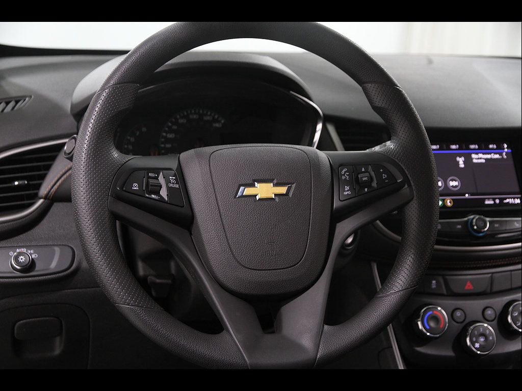 Used 2020 Chevrolet Trax LS w/ Tint and Cruise Package FWD image 7