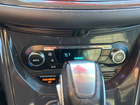 Used 2016 Ford Escape Titanium image 17