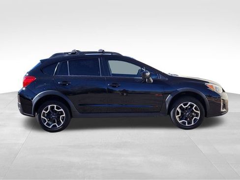 Used 2016 Subaru Crosstrek 2.0i Premium w/ Moonroof Package image 10