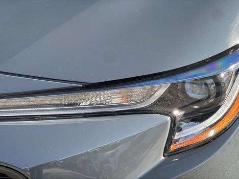 Used 2025 Toyota Corolla LE FWD image 24