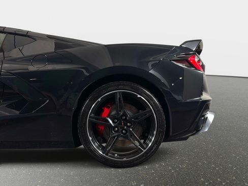 Used 2024 Chevrolet Corvette Stingray Preferred Cpe w/ Z51 Performance Package RWD image 11