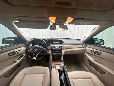 Used 2014 Mercedes-Benz E 350 Sedan image 18