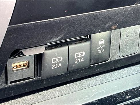 Used 2021 Toyota Tundra SR5 image 32