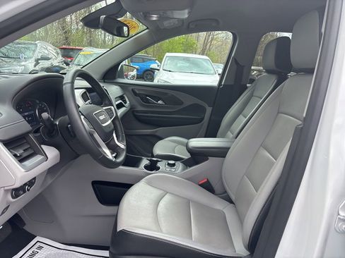Used 2023 GMC Terrain SLT FWD image 9