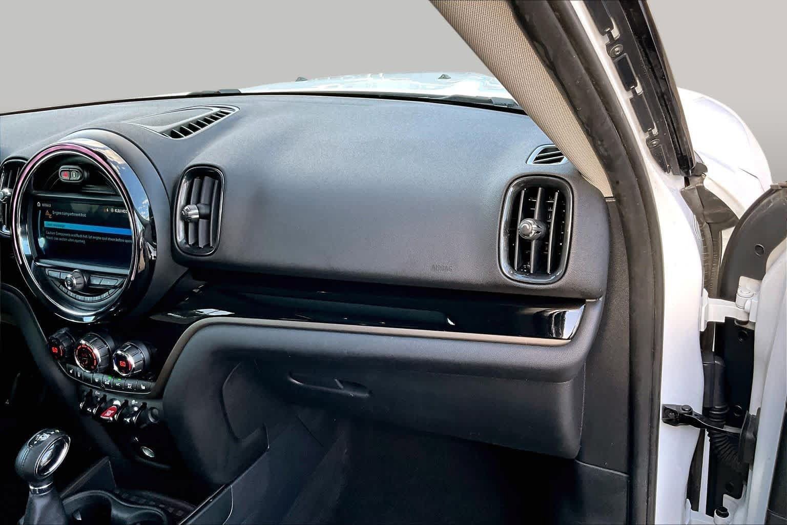 Used 2019 MINI Cooper Countryman FWD image 18