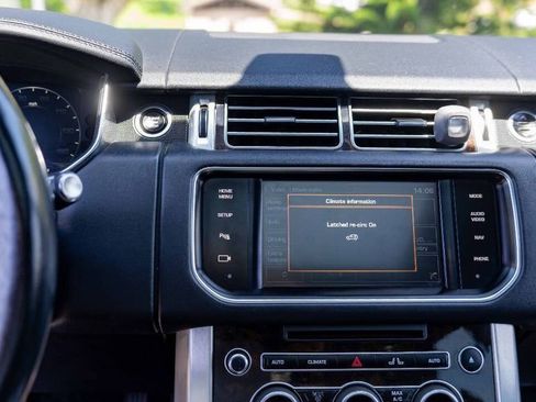 Used 2014 Land Rover Range Rover HSE image 43