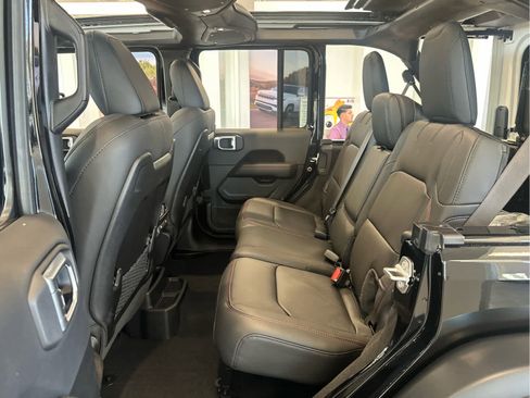 New 2025 Jeep Wrangler Rubicon w/ XTREMEE 35" Tire Package image 54