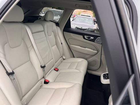 Used 2018 Volvo XC60 T5 Inscription w/ Convenience Package AWD/4WD image 28