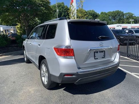 Used 2013 Toyota Highlander Limited FWD image 6