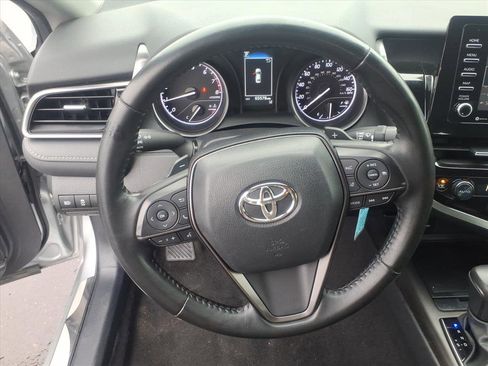Used 2023 Toyota Camry SE image 14