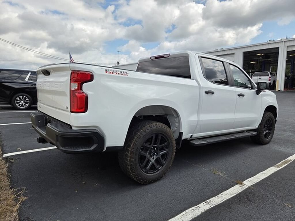 Used 2023 Chevrolet Silverado 1500 Custom Trail Boss AWD/4WD image 7