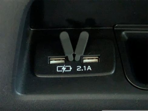 Used 2023 Subaru Ascent Touring image 18