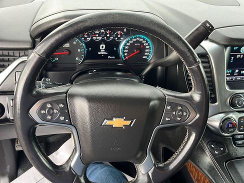 Used 2019 Chevrolet Tahoe Premier AWD/4WD image 10