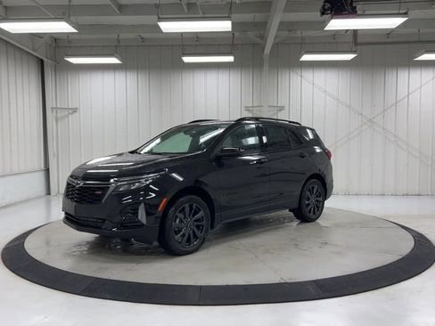 Used 2023 Chevrolet Equinox RS image 4
