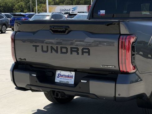Used 2025 Toyota Tundra Platinum AWD/4WD image 6