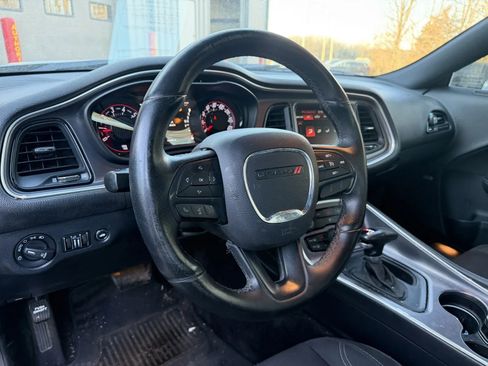 Used 2016 Dodge Challenger SXT w/ Blacktop Package image 12