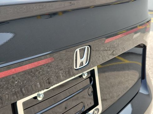 New 2026 Honda Accord LX image 18