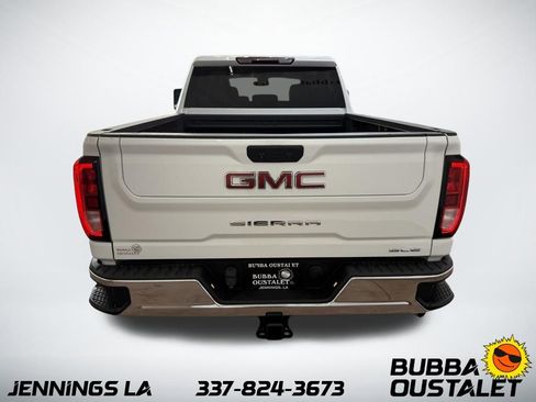 Used 2024 GMC Sierra 2500 SLE w/ SLE Convenience Package image 4