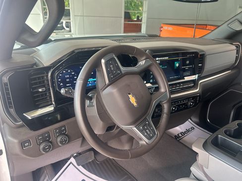 Used 2026 Chevrolet Silverado 2500 LTZ AWD/4WD image 16