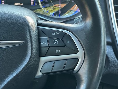 Used 2015 Chrysler 200 Limited w/ Convenience Group FWD image 19