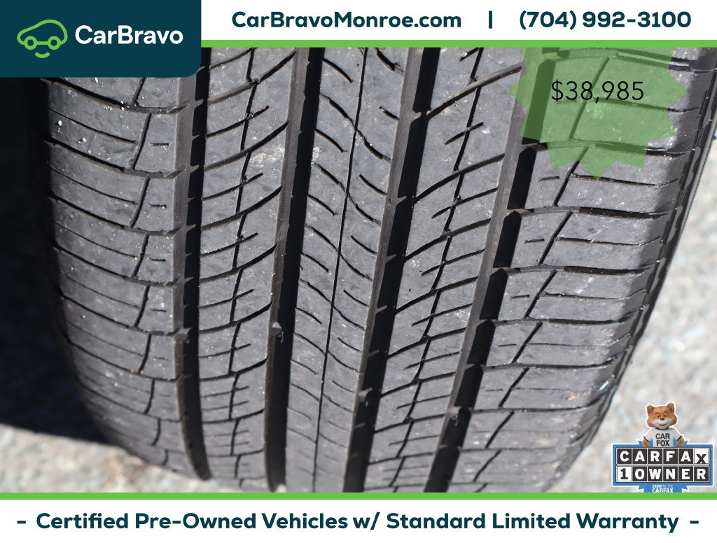 Used 2025 Honda Pilot EX-L image 12