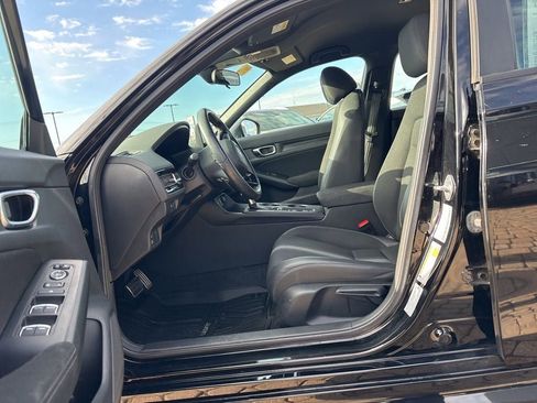 Used 2023 Honda Civic Sport image 11