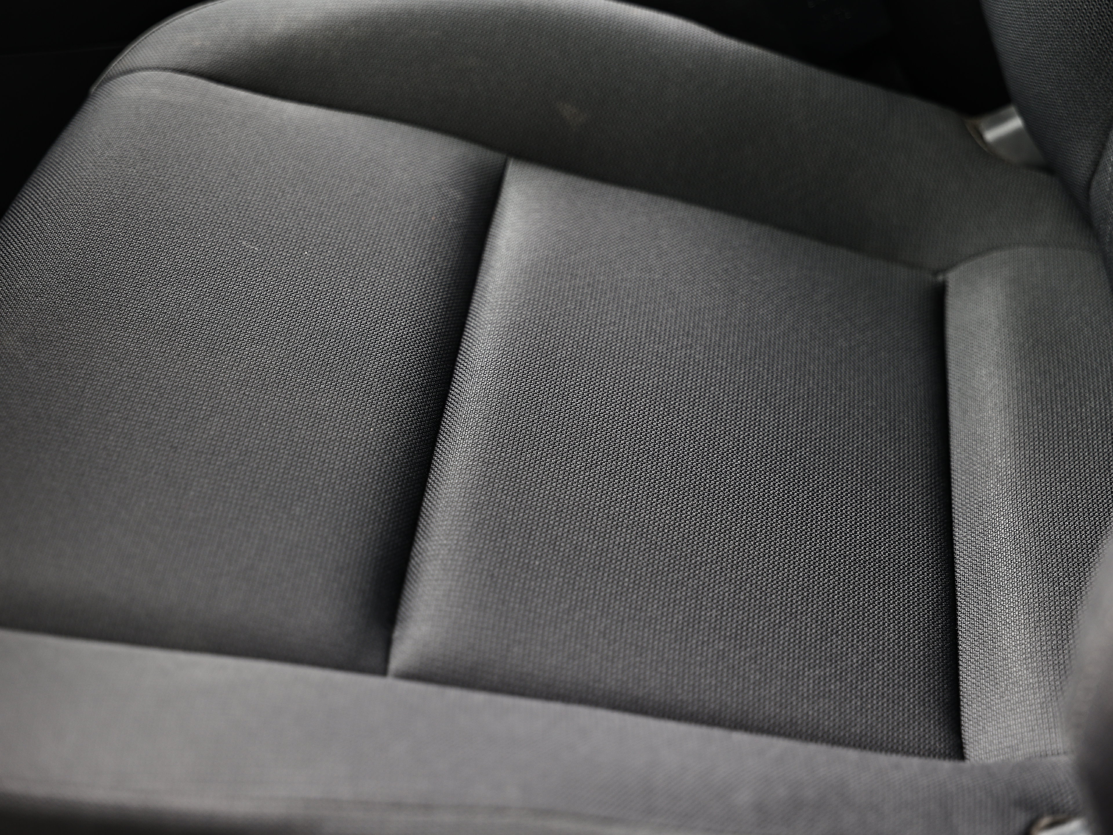Used 2025 Toyota Corolla LE FWD image 21
