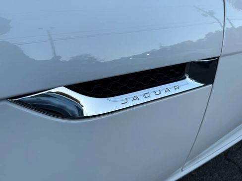 Used 2015 Jaguar F-TYPE S image 23