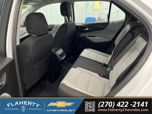 Used 2019 Chevrolet Equinox LS AWD/4WD image 11
