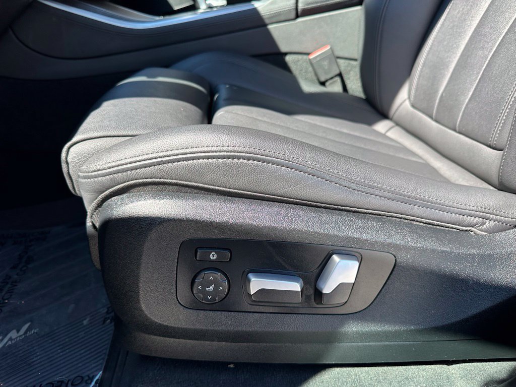 Used 2022 BMW X5 xDrive40i w/ Climate Comfort Package AWD/4WD image 17