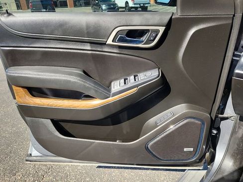 Used 2019 GMC Yukon Denali w/ Denali Ultimate Package image 17